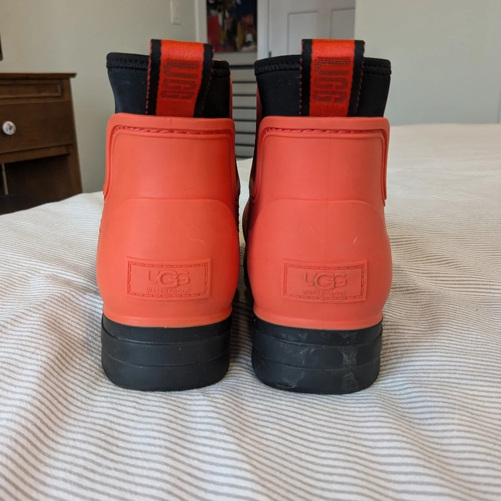 UGG Droplet Rain Boot - Picture 6 of 8